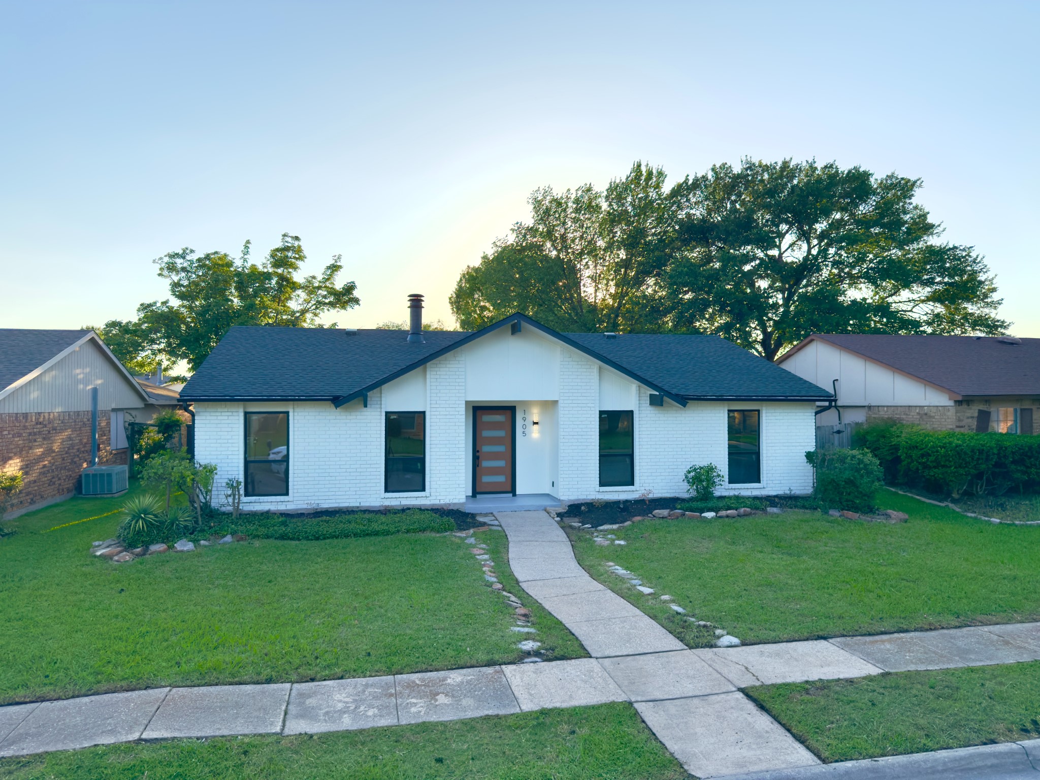1905 Edna Smith Drive Garland TX 75040