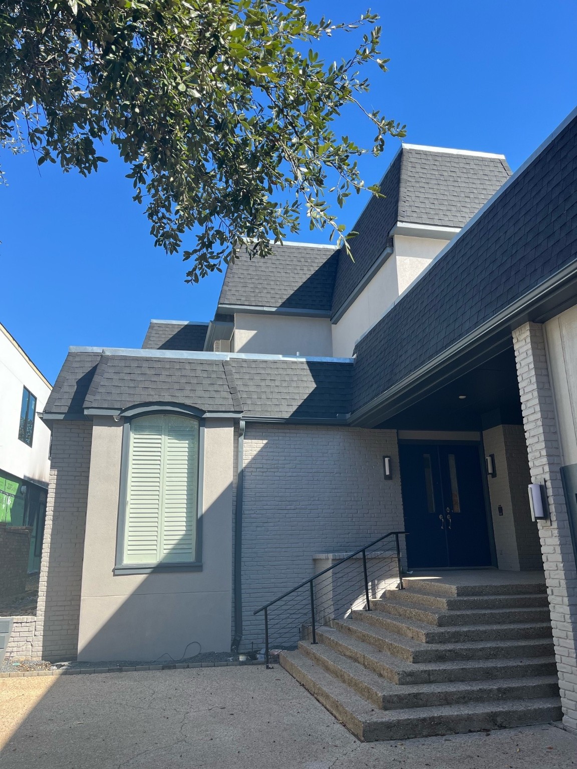 16741 Village Lane Dallas TX 75248