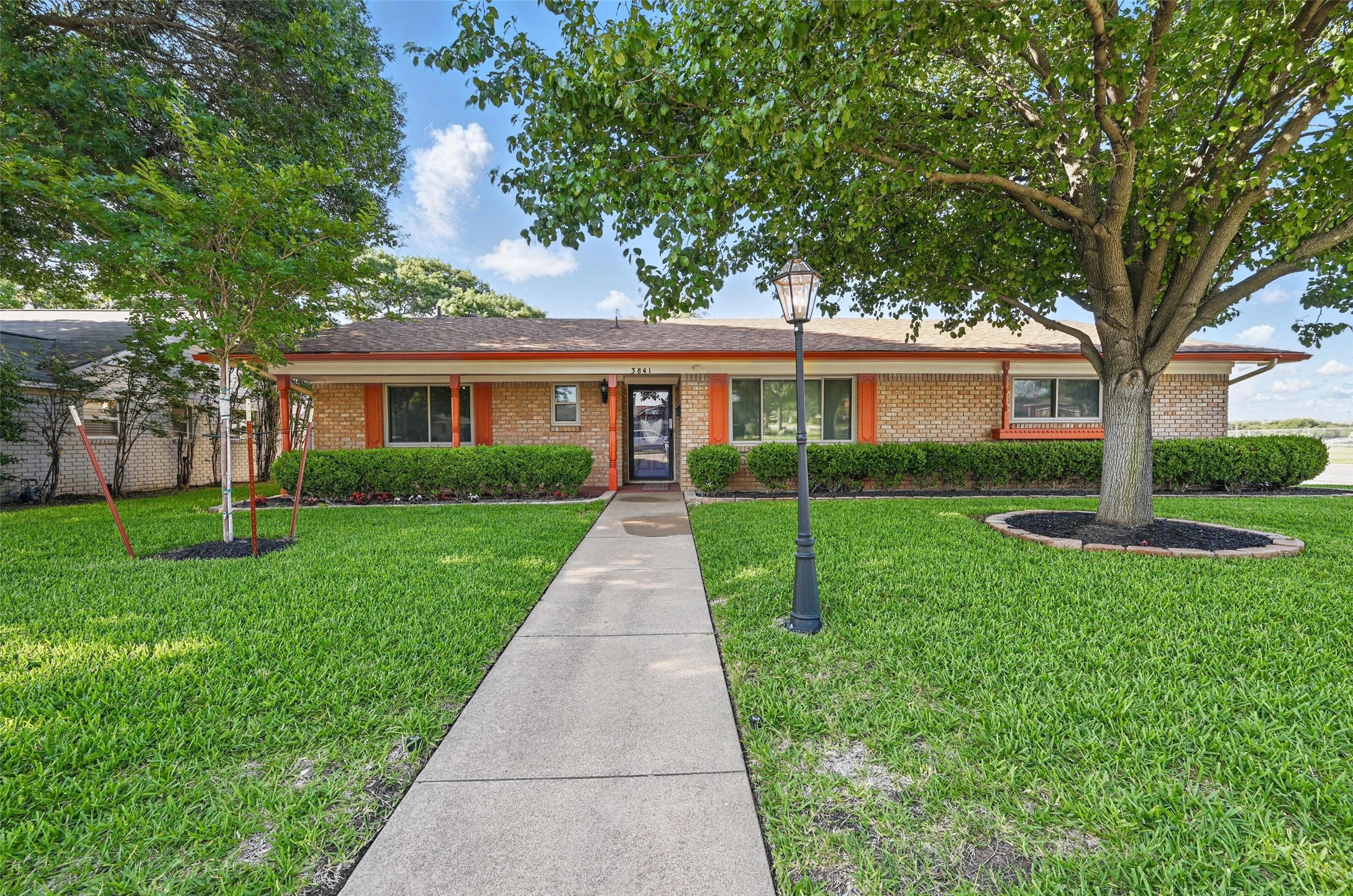 3841 Wilkie Way Fort Worth TX 76133