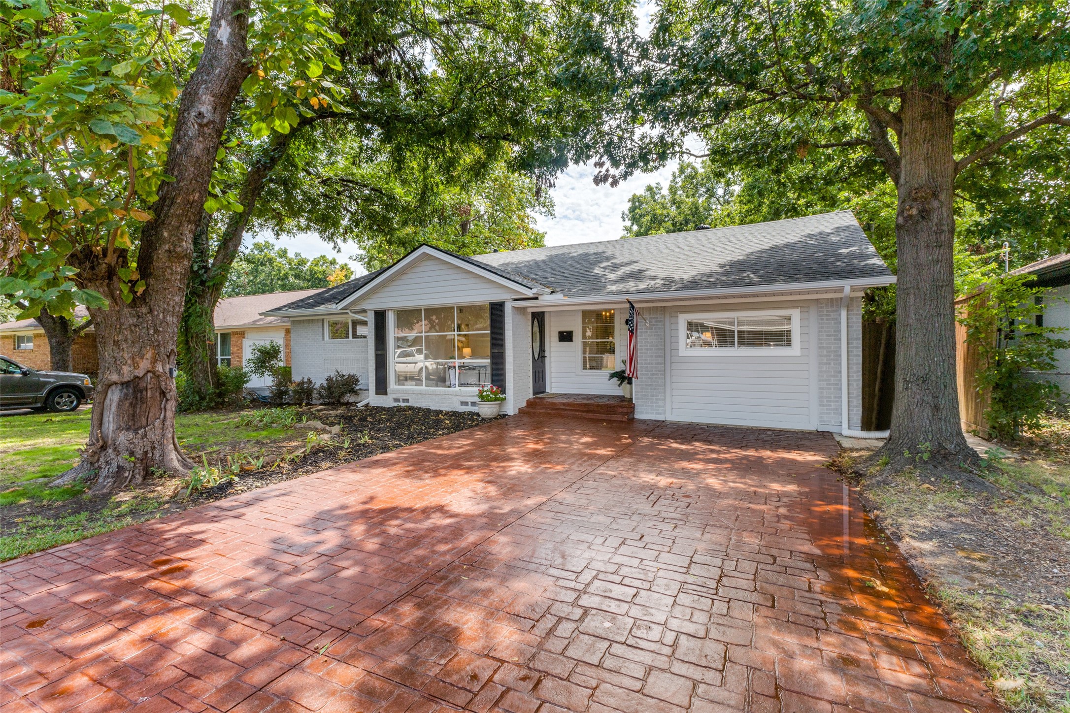 3328 Santa Teresa Avenue Dallas TX 75228