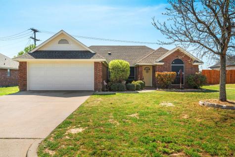1834 Laura Street Weatherford TX 76086