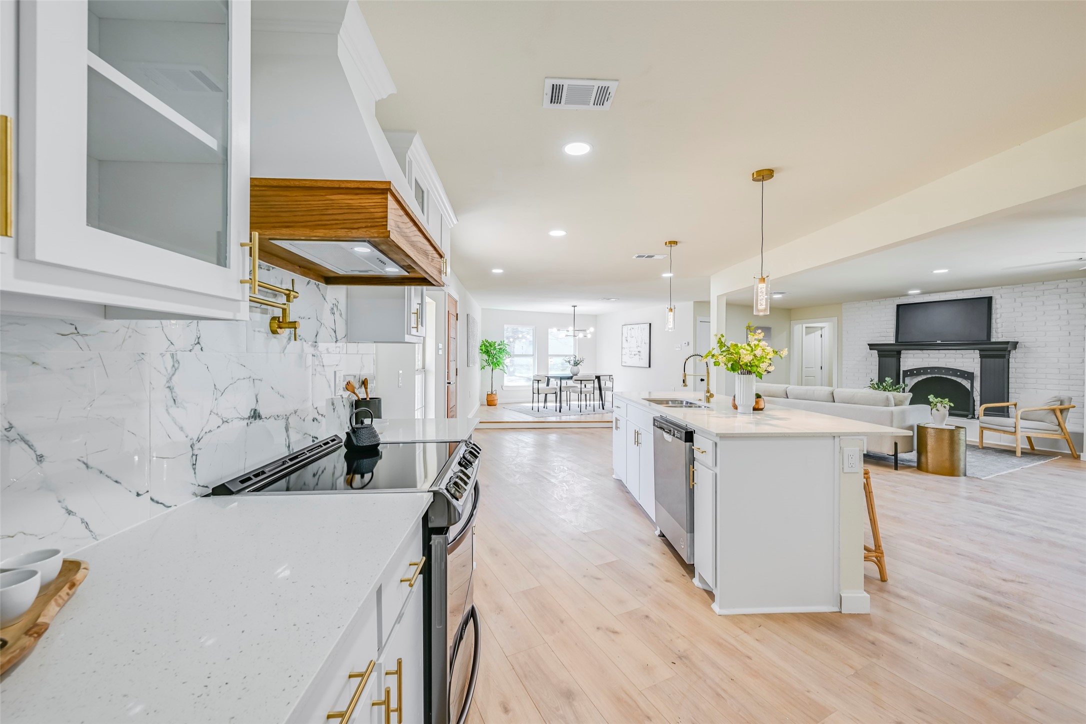 2003 Cartwright Drive Sachse TX 75048