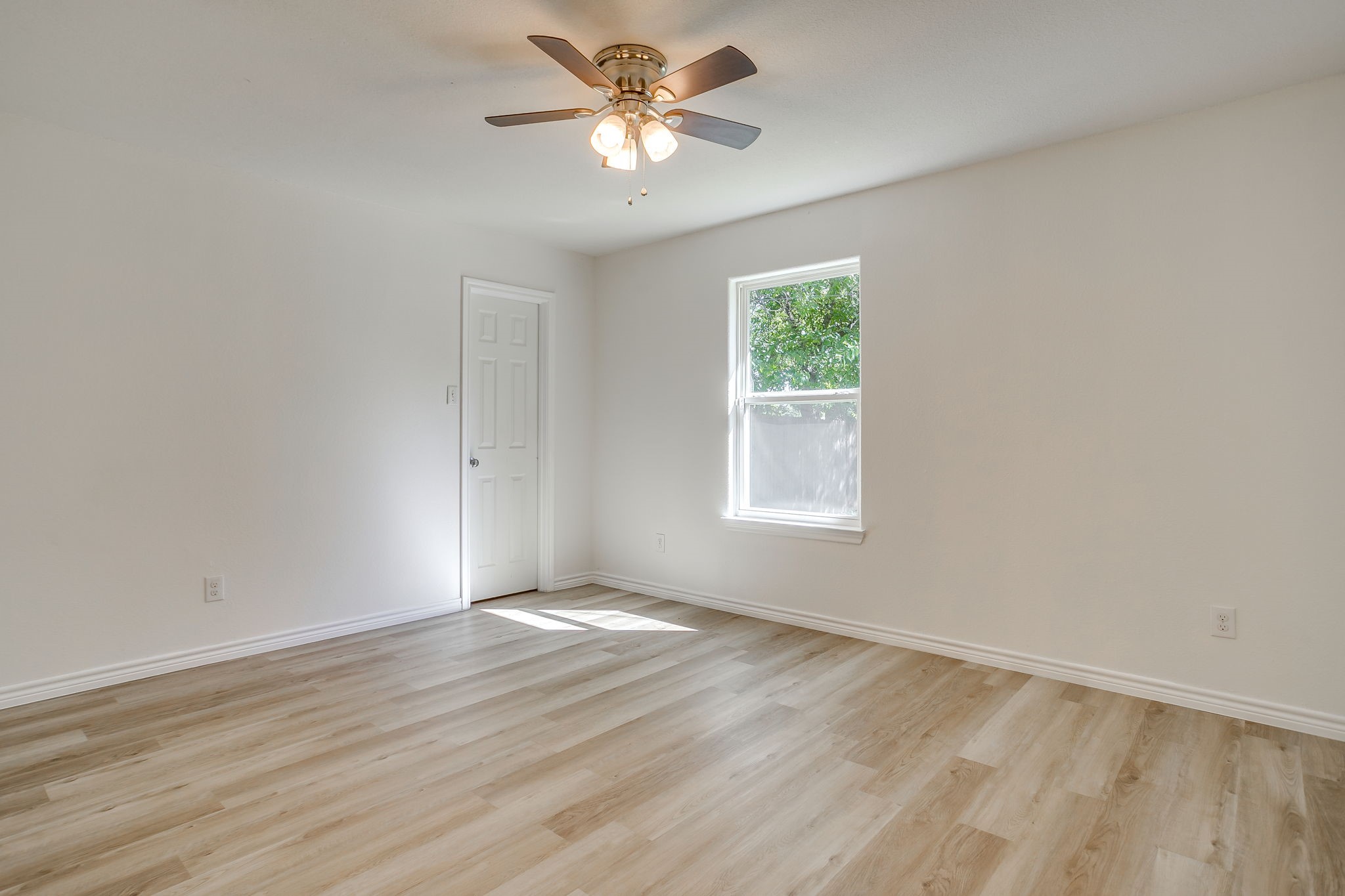 3955 Alamo Avenue Fort Worth TX 76107