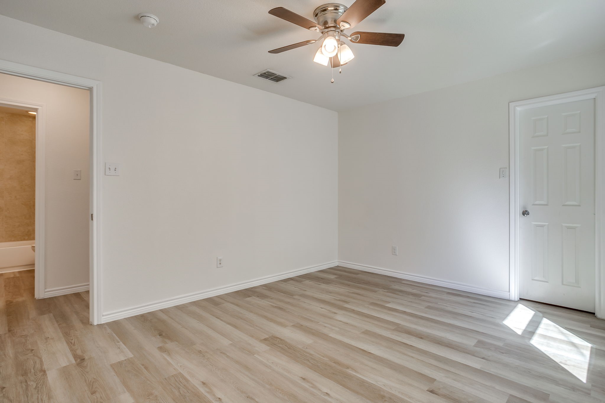 3955 Alamo Avenue Fort Worth TX 76107