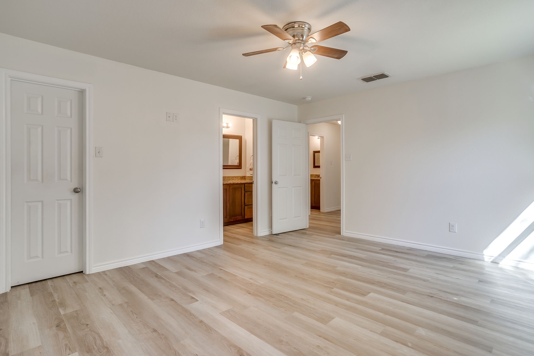 3955 Alamo Avenue Fort Worth TX 76107