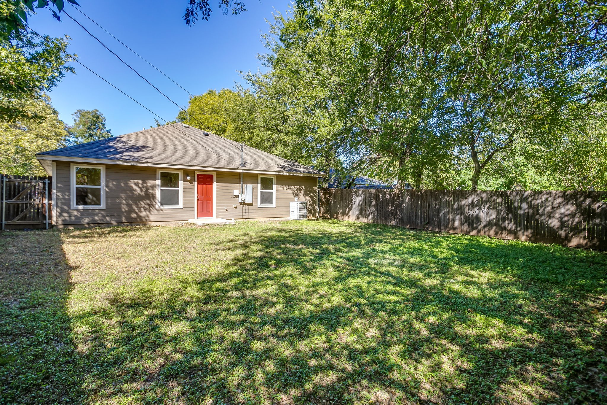 3955 Alamo Avenue Fort Worth TX 76107