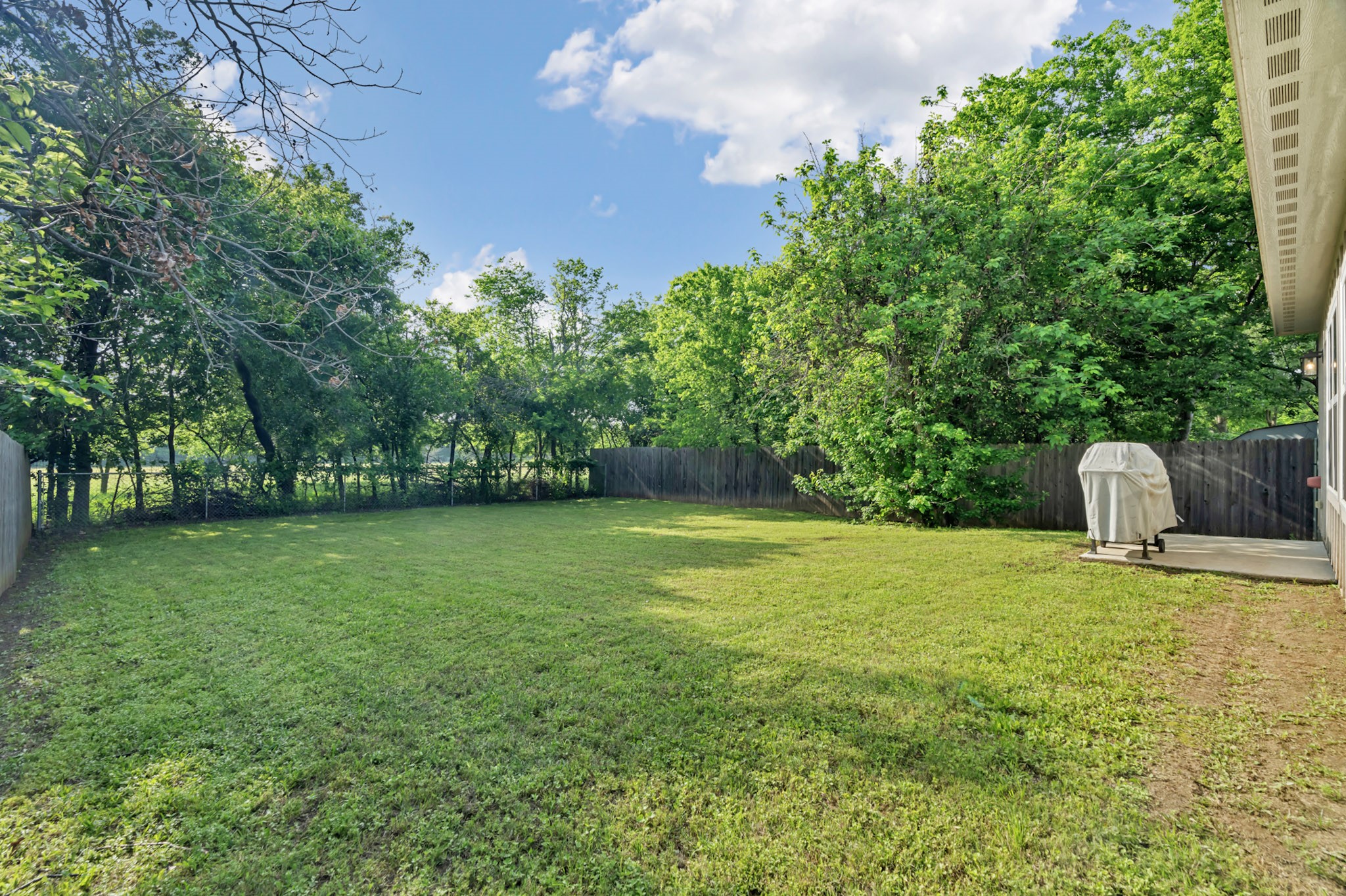 609 N Cummings Drive Alvarado TX 76009