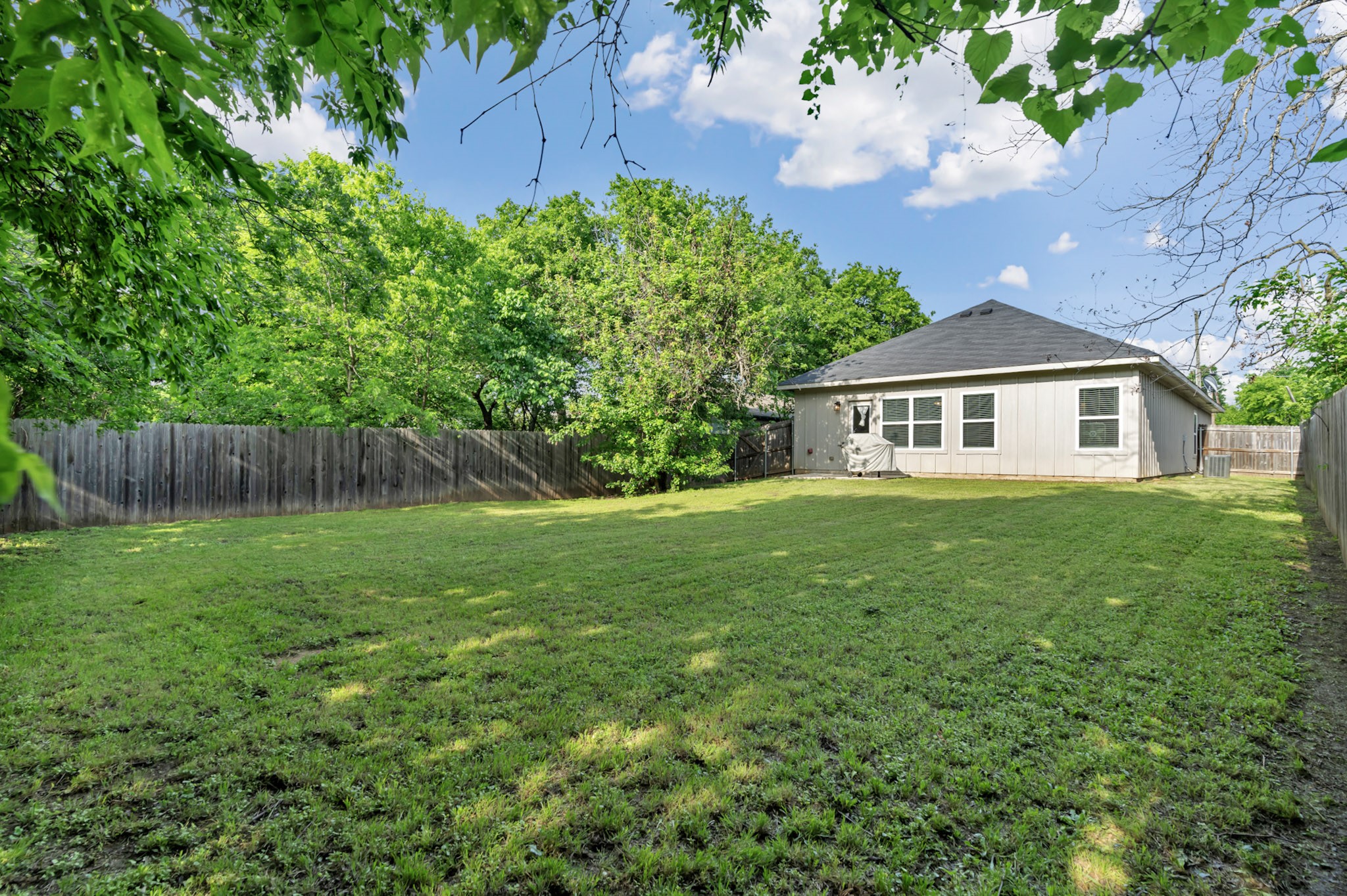 609 N Cummings Drive Alvarado TX 76009