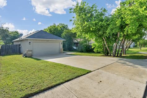 609 N Cummings Drive Alvarado TX 76009