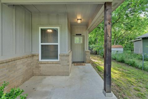 609 N Cummings Drive Alvarado TX 76009