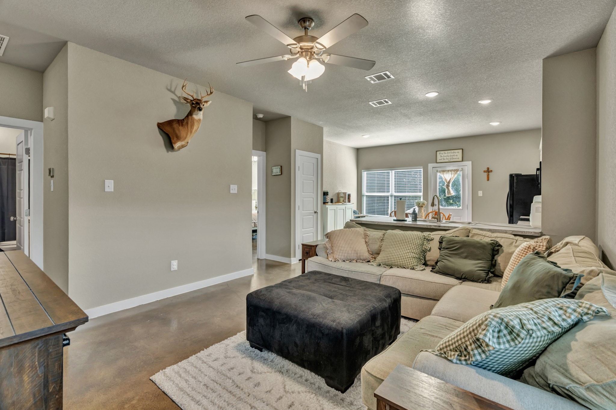 609 N Cummings Drive Alvarado TX 76009