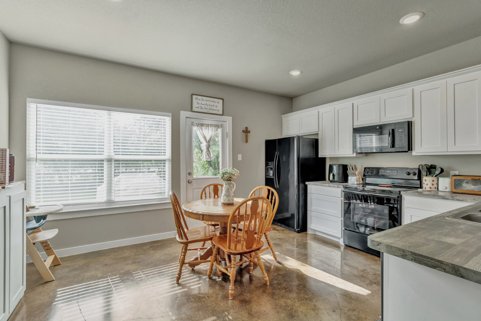 609 N Cummings Drive Alvarado TX 76009