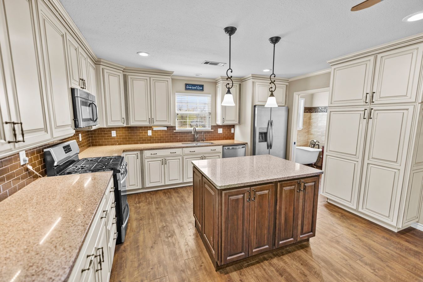 207 N Sand Street Comanche TX 76442