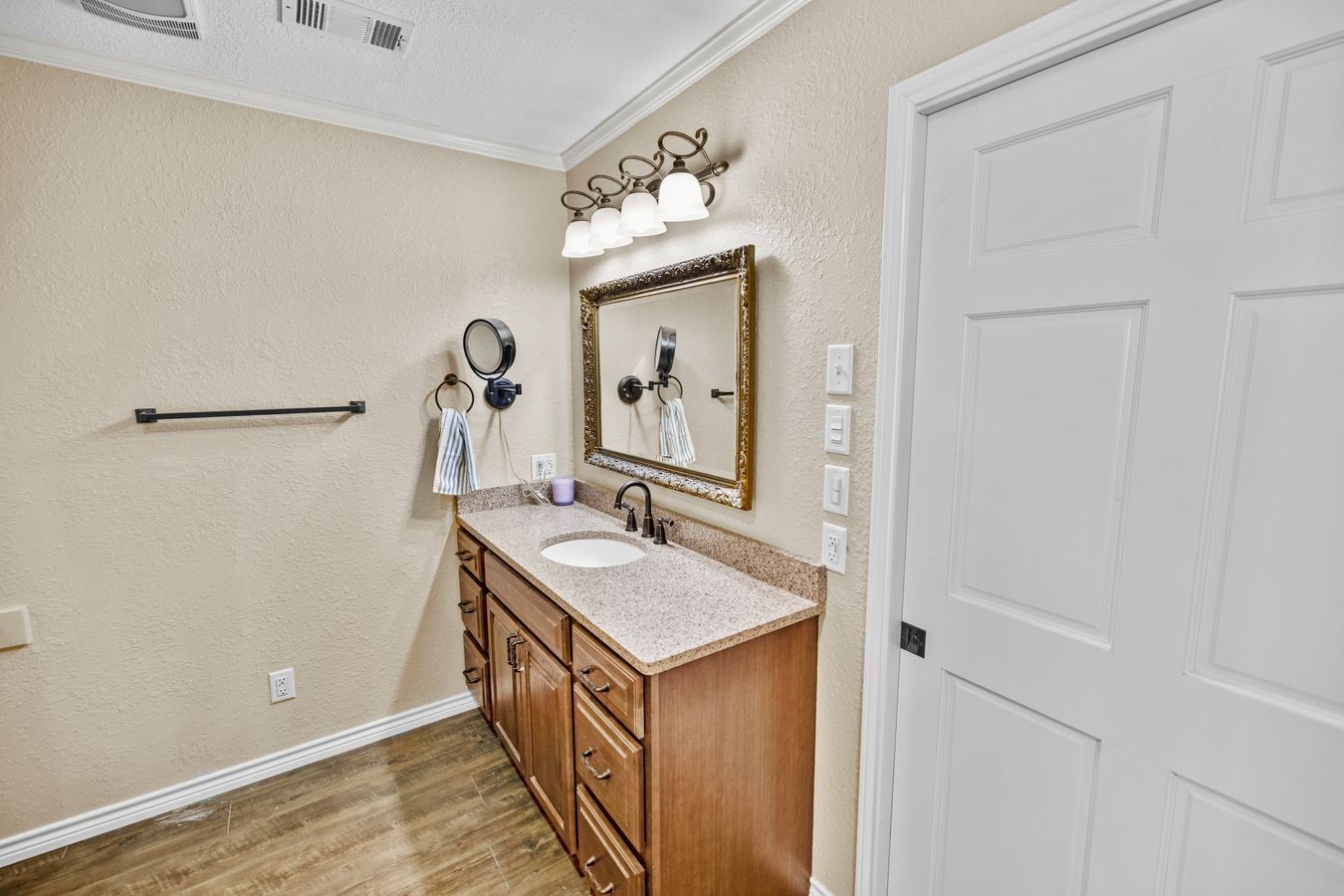 207 N Sand Street Comanche TX 76442