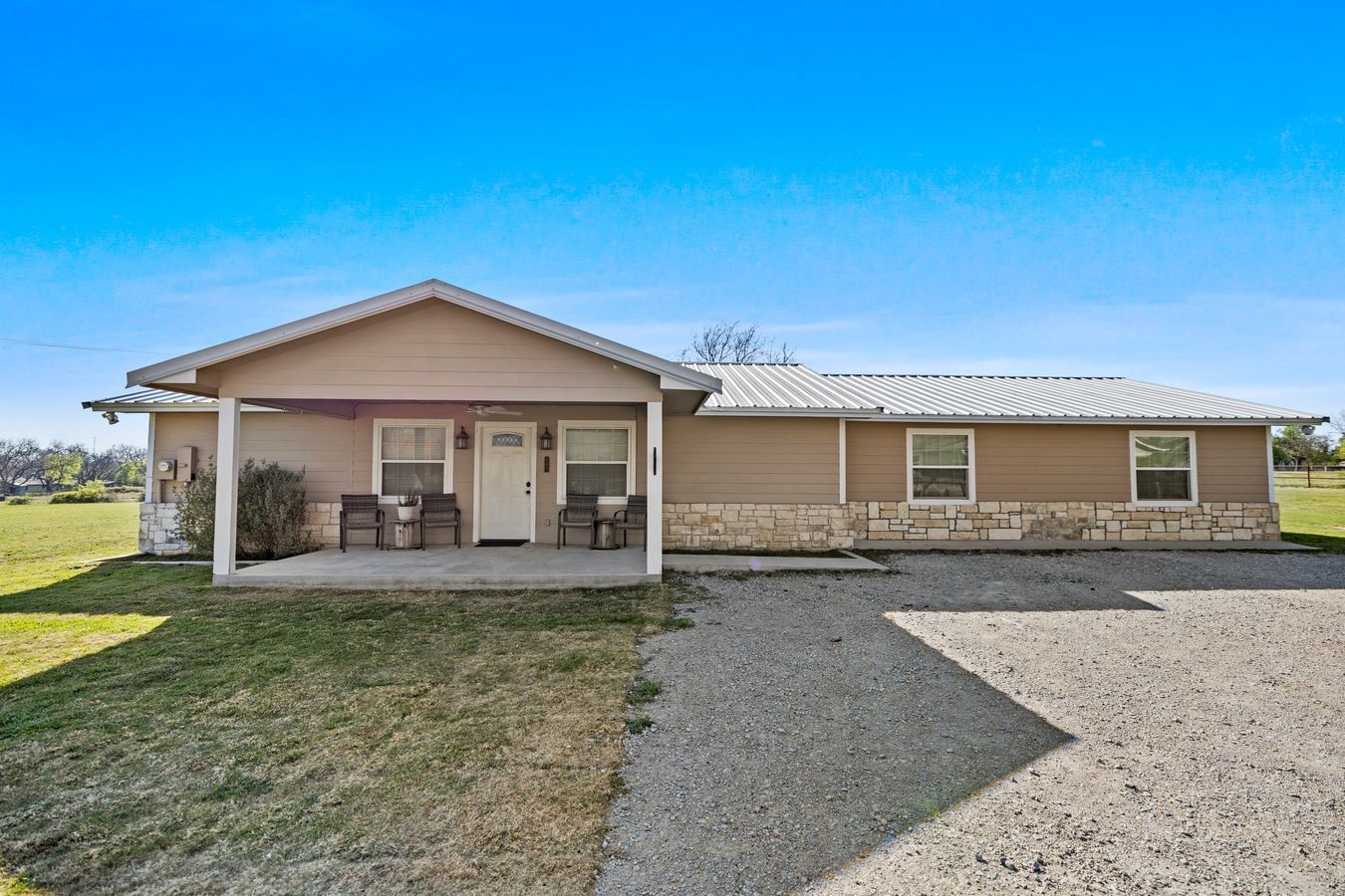 207 N Sand Street Comanche TX 76442