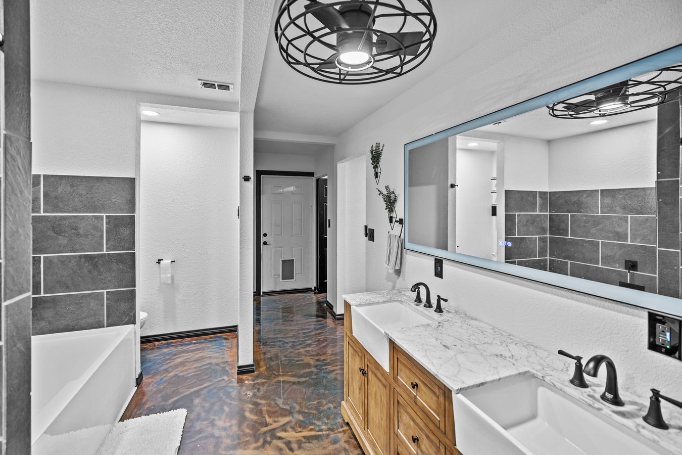 207 N Sand Street Comanche TX 76442