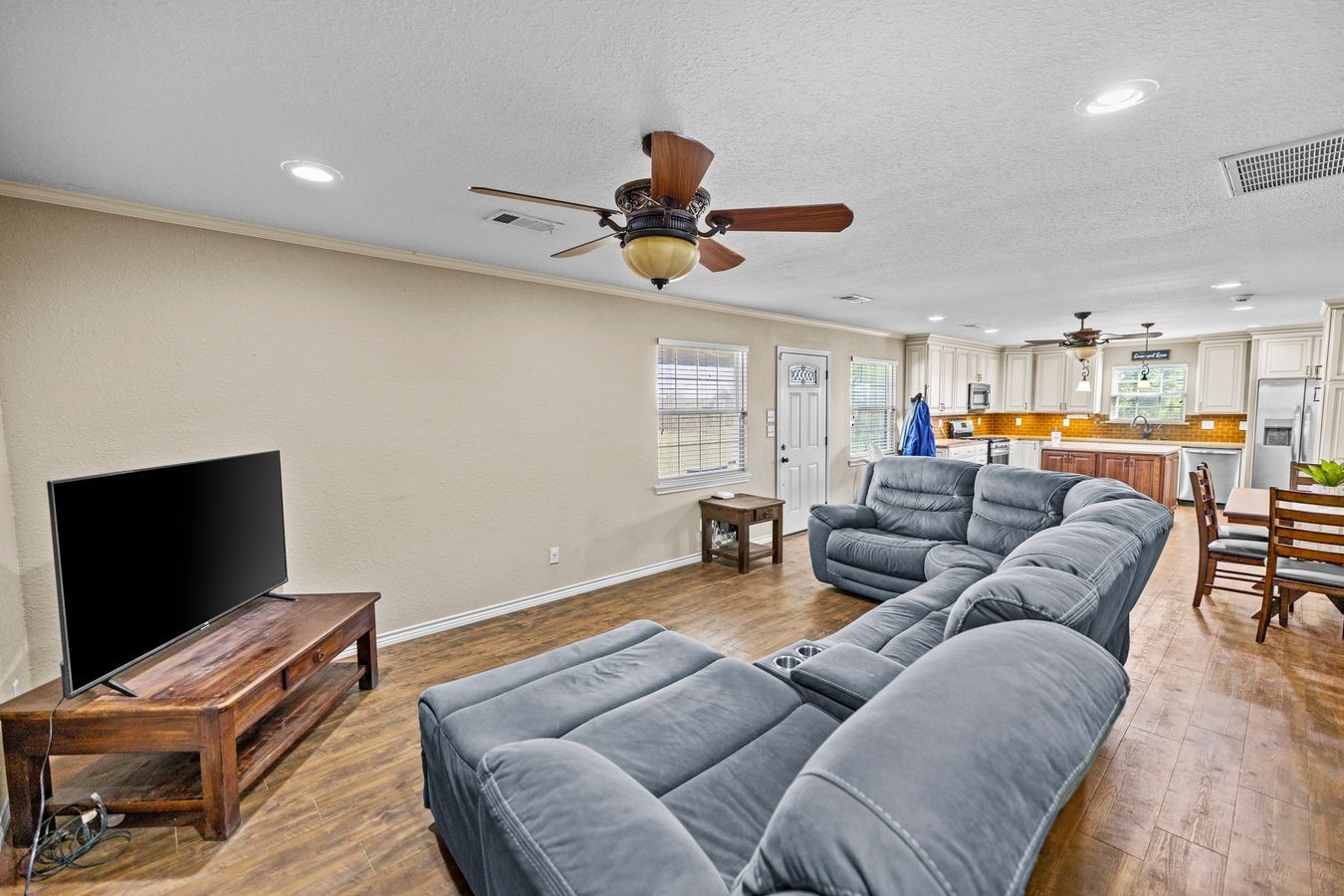 207 N Sand Street Comanche TX 76442