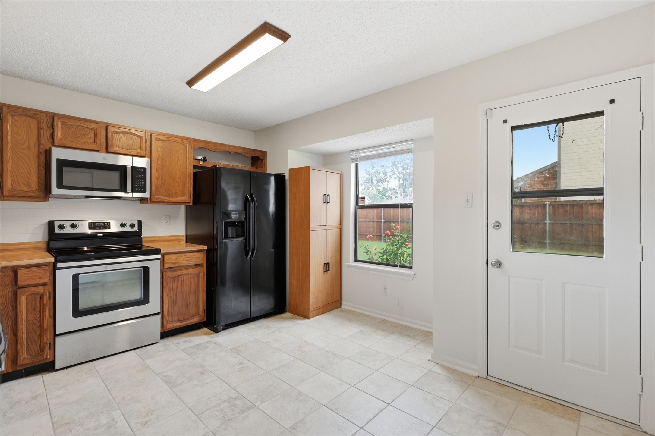 3612 Glenview Drive Corinth TX 76210