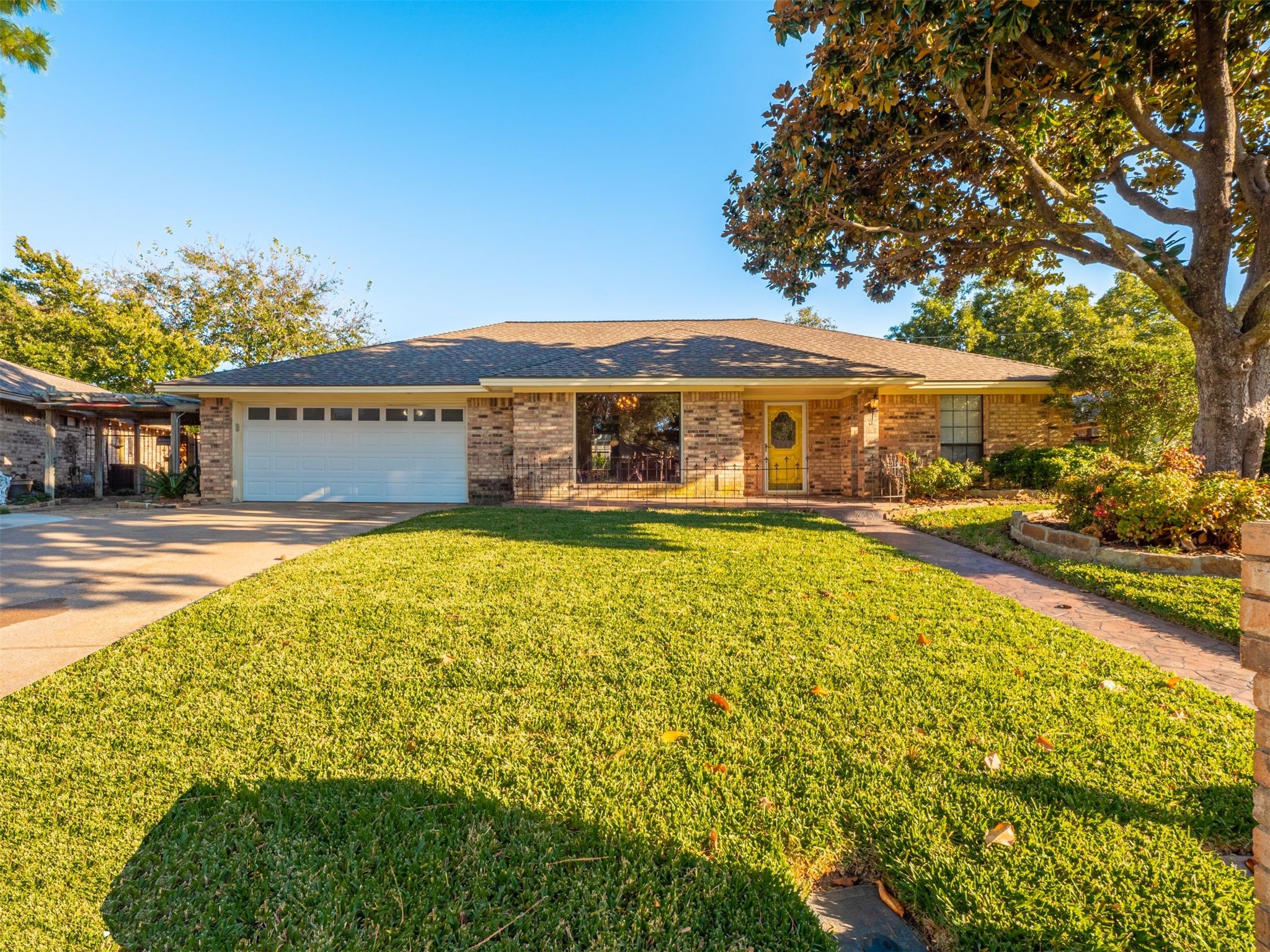 5707 Louise Way Drive Arlington TX 76017