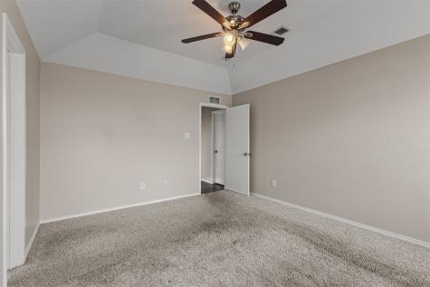 1012 High Crest Drive Azle TX 76020