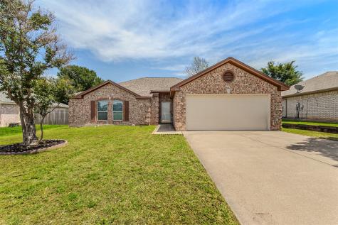 1012 High Crest Drive Azle TX 76020