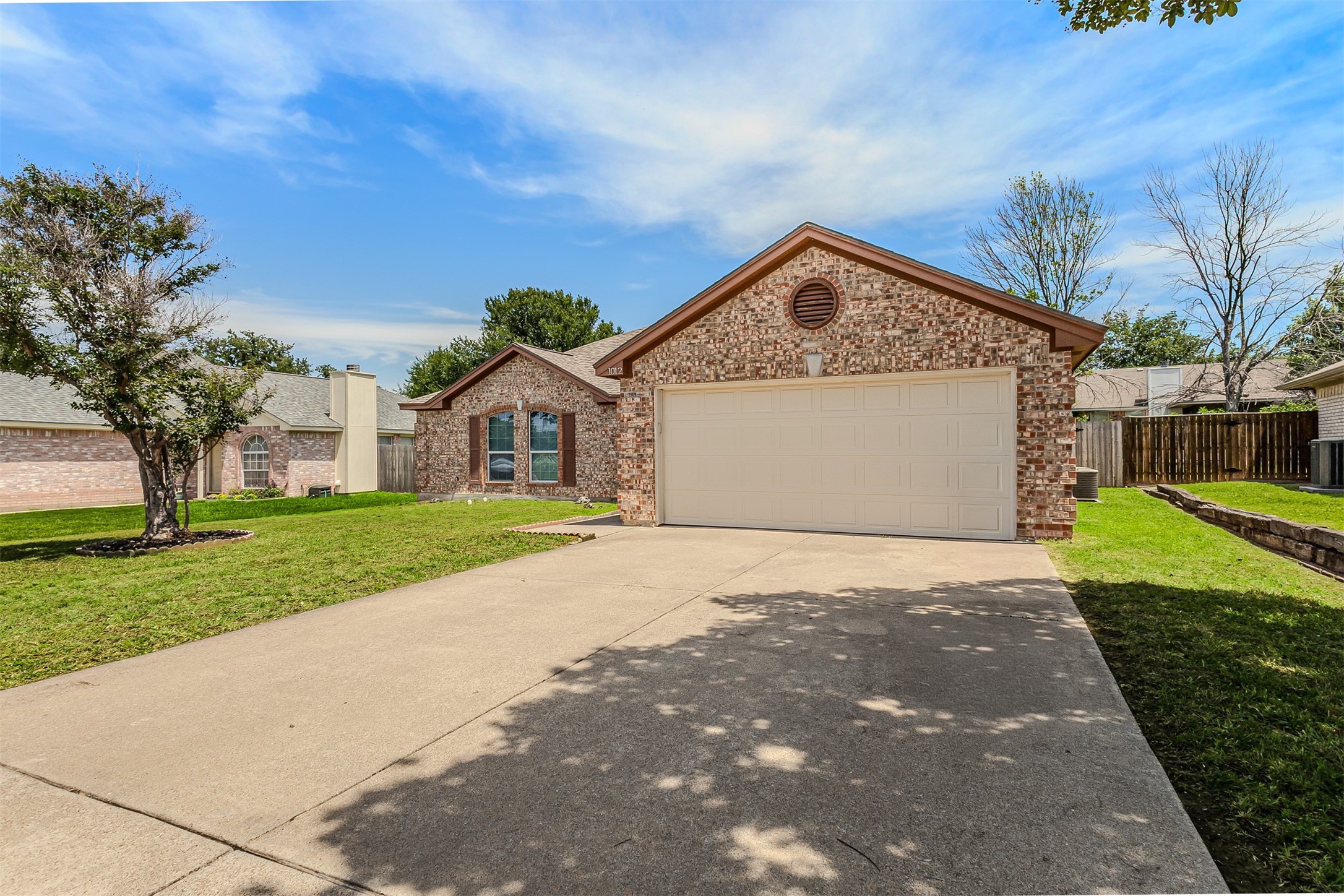 1012 High Crest Drive Azle TX 76020