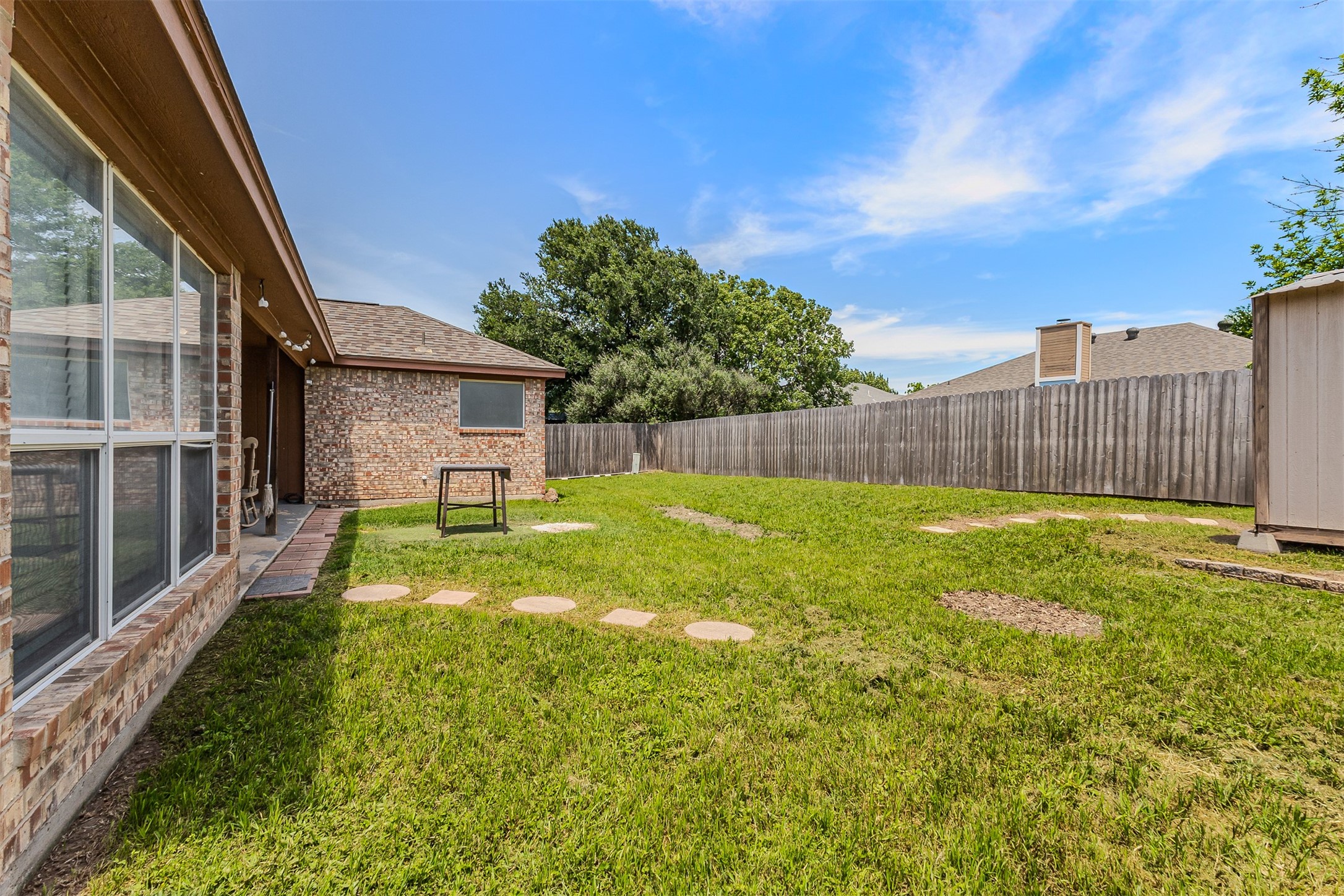 1012 High Crest Drive Azle TX 76020