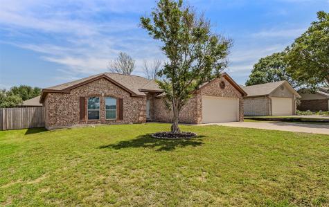 1012 High Crest Drive Azle TX 76020