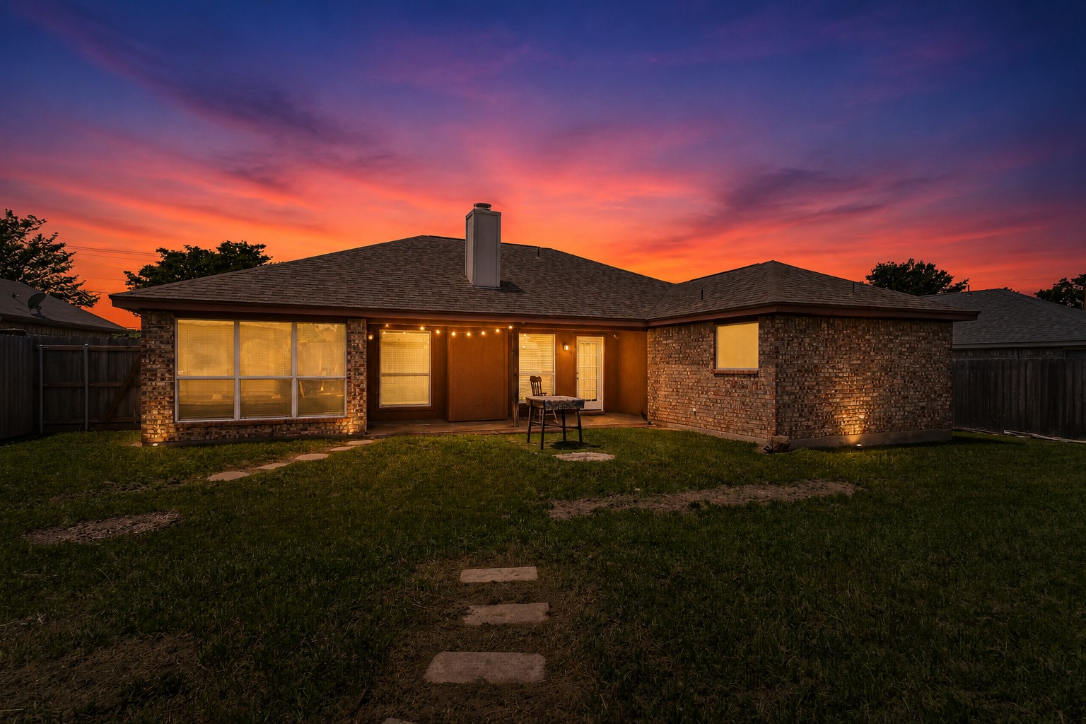 1012 High Crest Drive Azle TX 76020