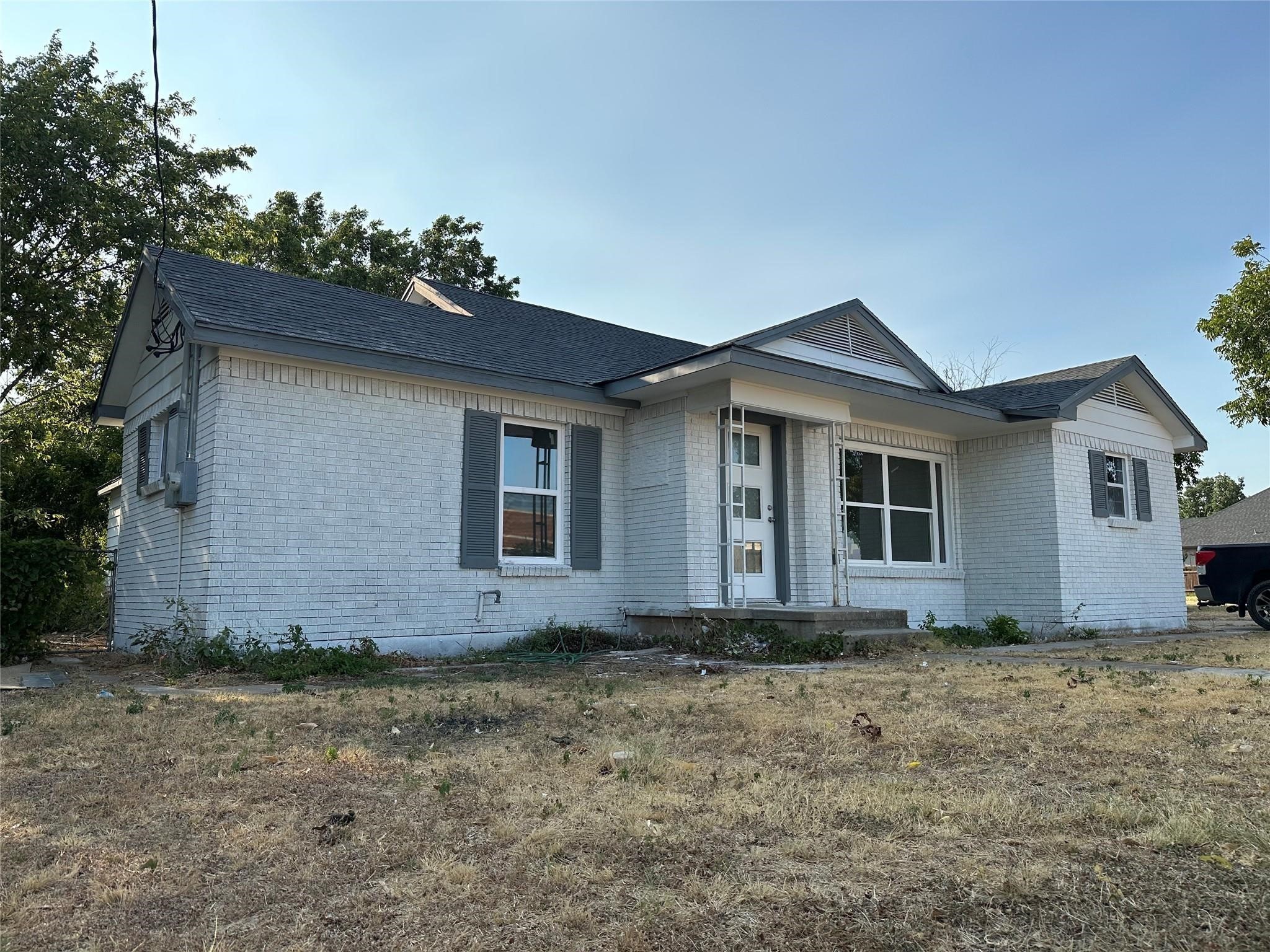 909 Jerry Mashek Drive West TX 76691