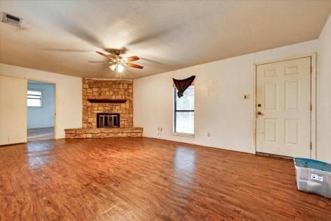 988 N Clinton Street Stephenville TX 76401