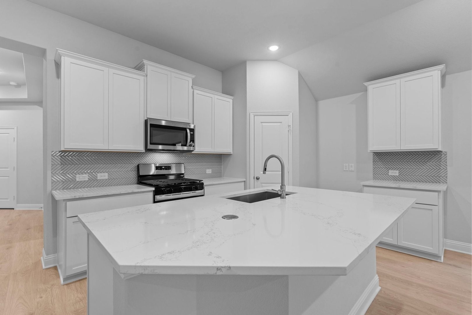 3953 Avendale Heartland TX 75114