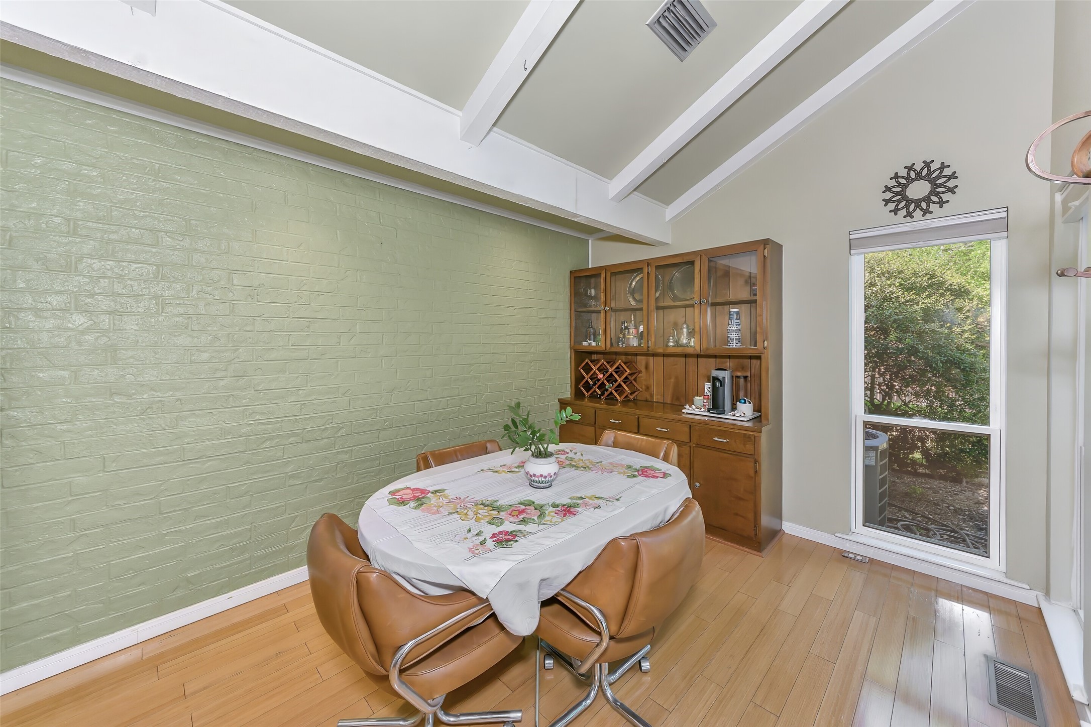 103 Robin Avenue Weatherford TX 76086