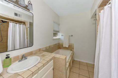 103 Robin Avenue Weatherford TX 76086