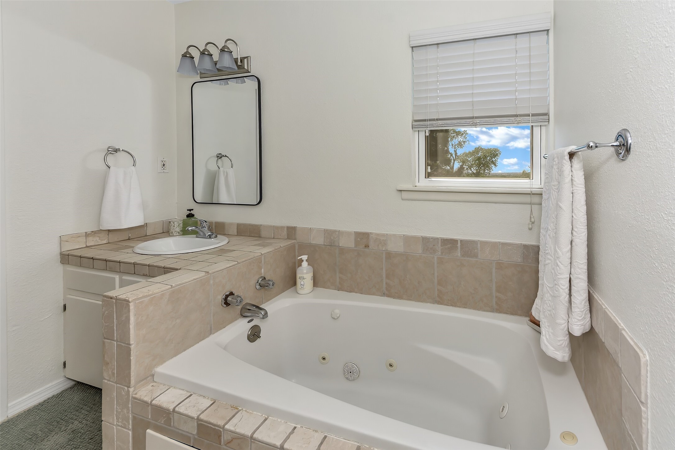 103 Robin Avenue Weatherford TX 76086