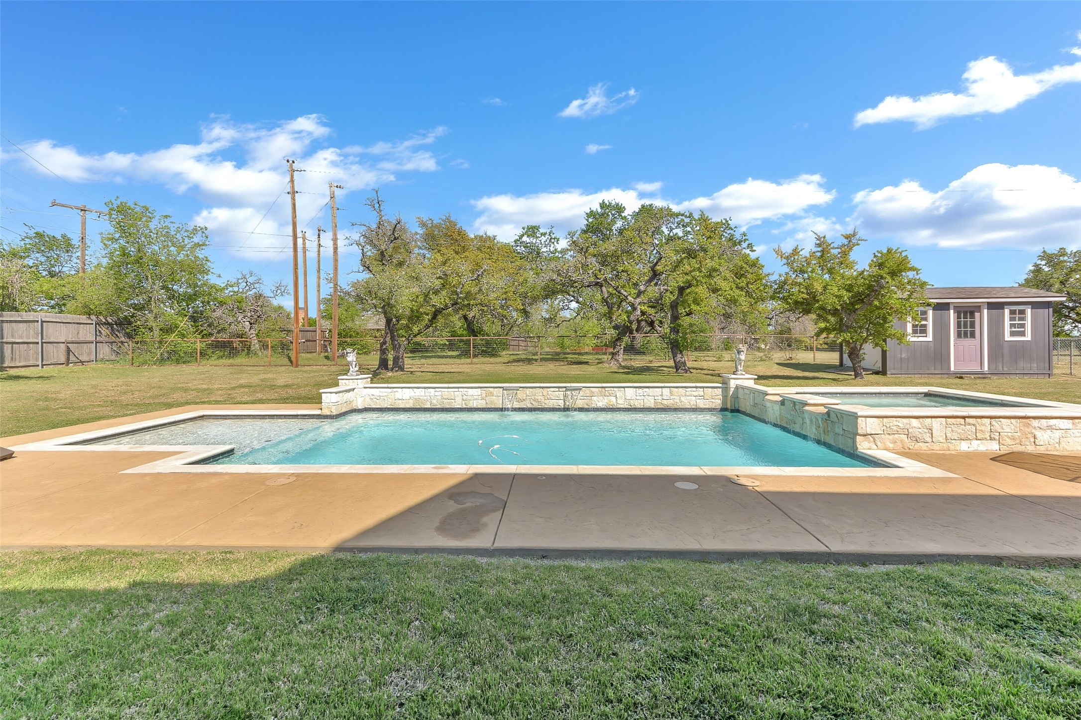 103 Robin Avenue Weatherford TX 76086