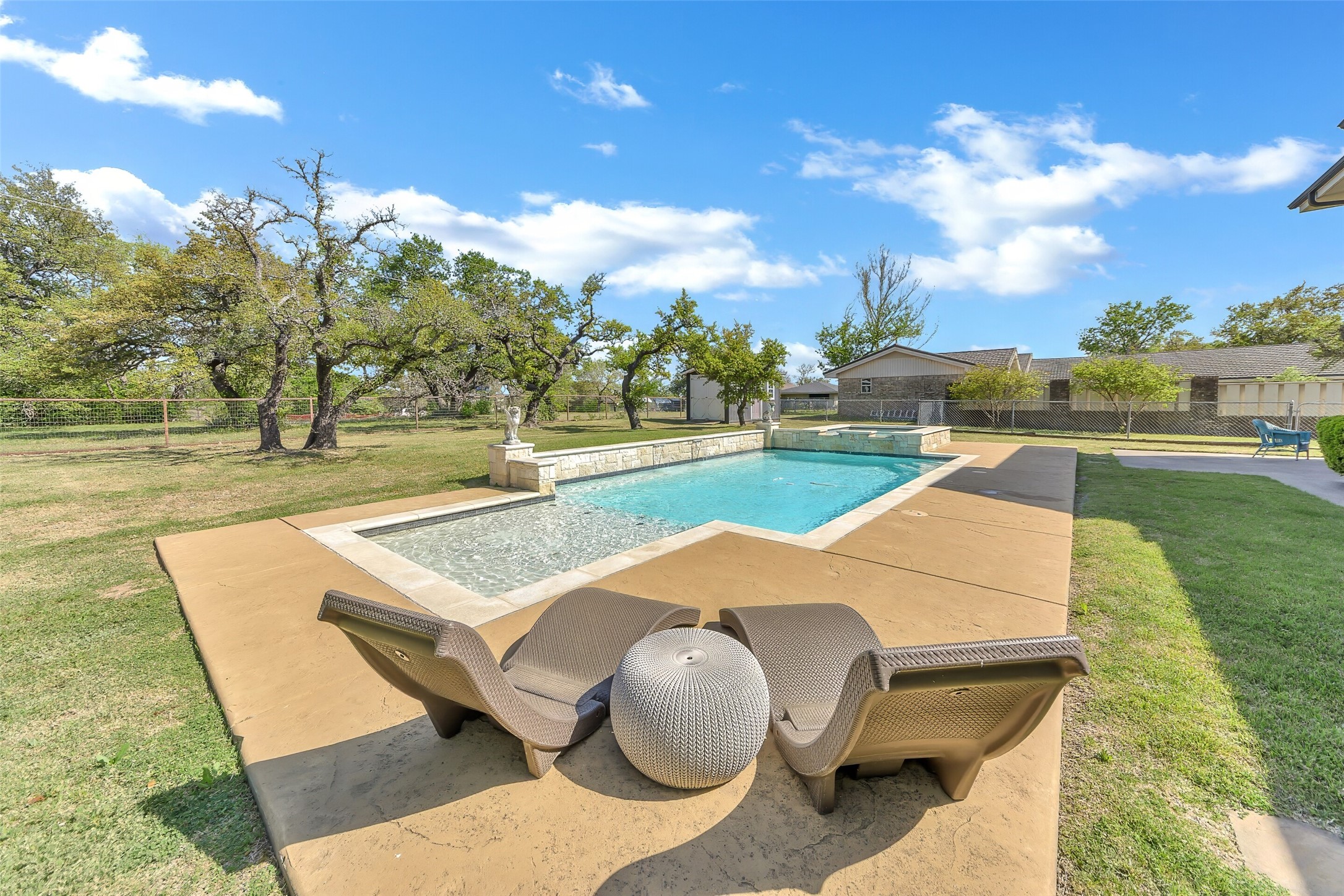 103 Robin Avenue Weatherford TX 76086