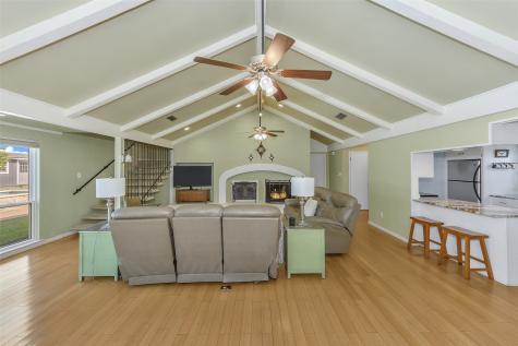 103 Robin Avenue Weatherford TX 76086
