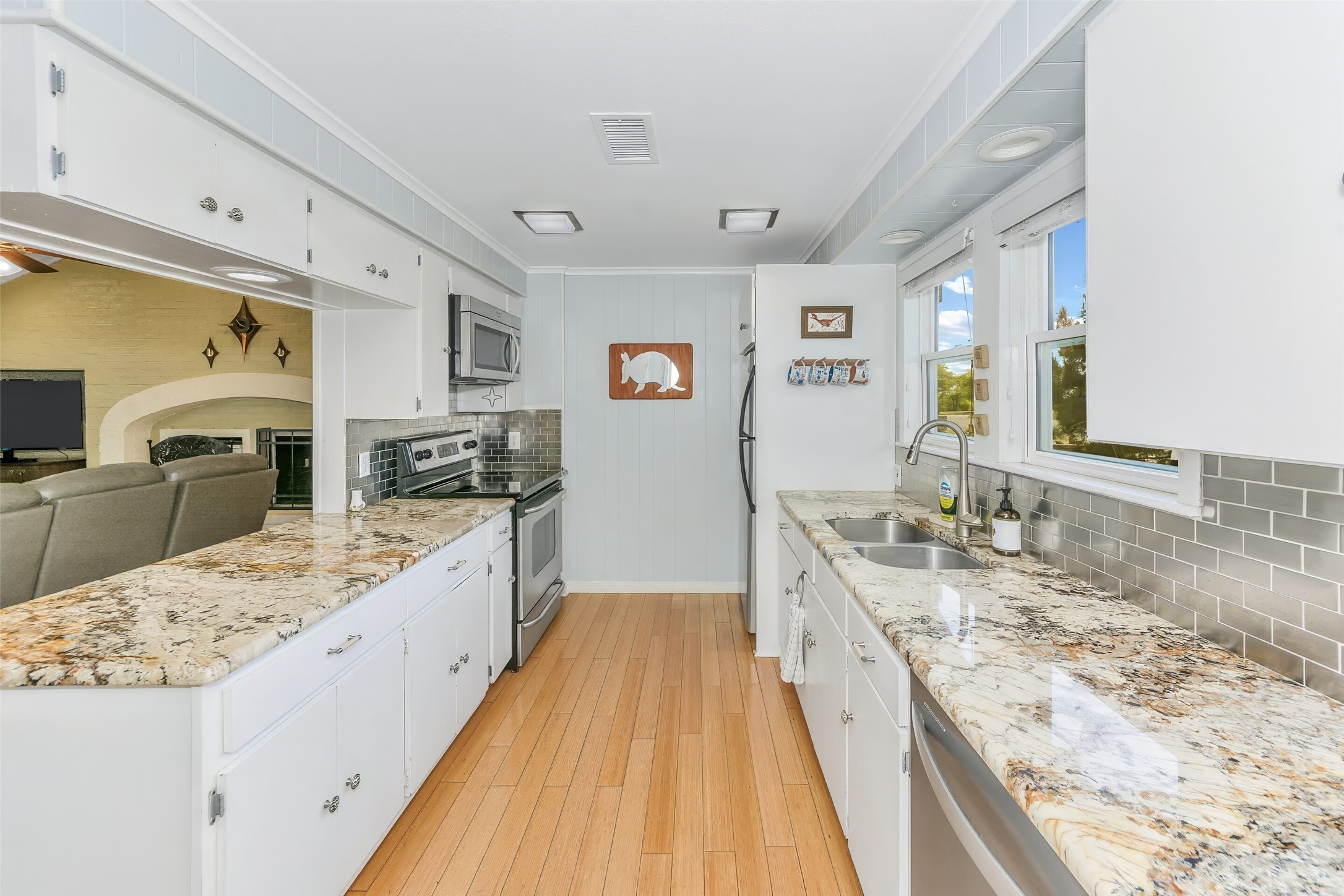 103 Robin Avenue Weatherford TX 76086