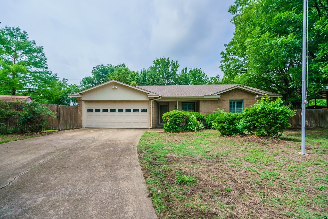 904 Timberline Court Benbrook TX 76126