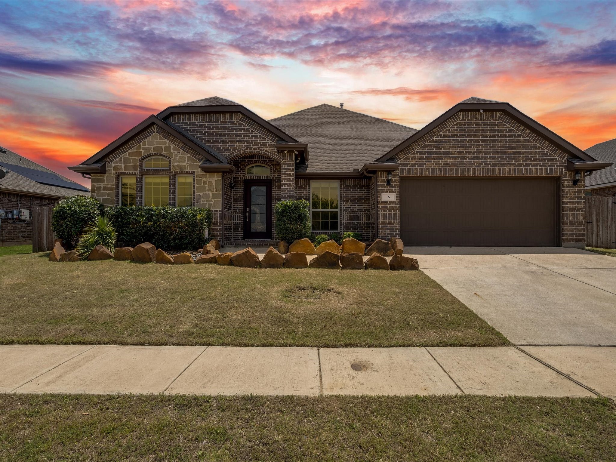 5 Duskview Lane Edgecliff Village TX 76134