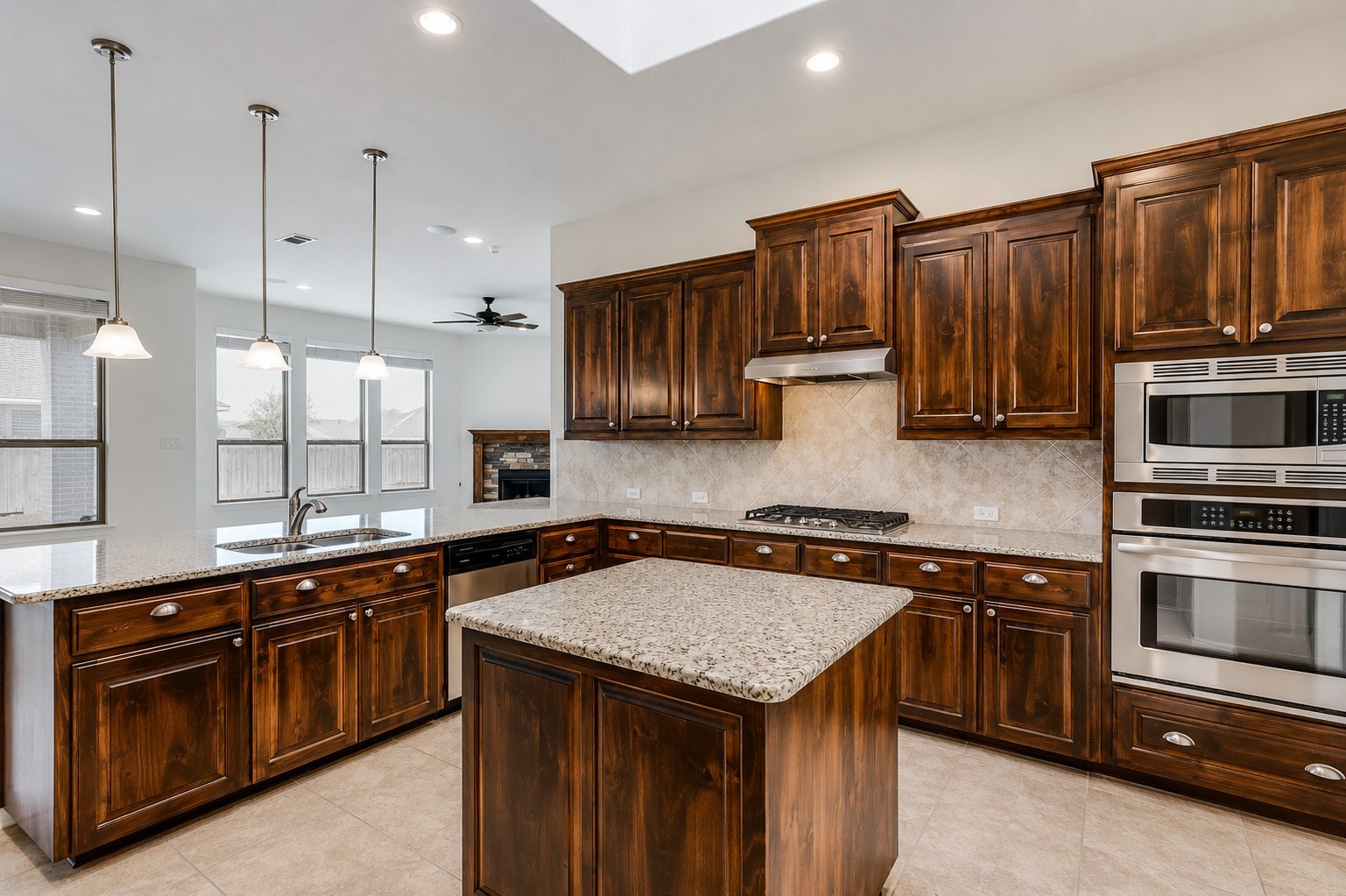 5 Duskview Lane Edgecliff Village TX 76134