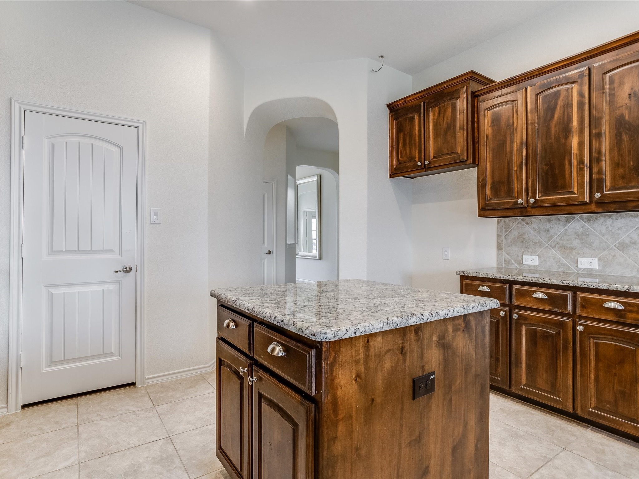 5 Duskview Lane Edgecliff Village TX 76134