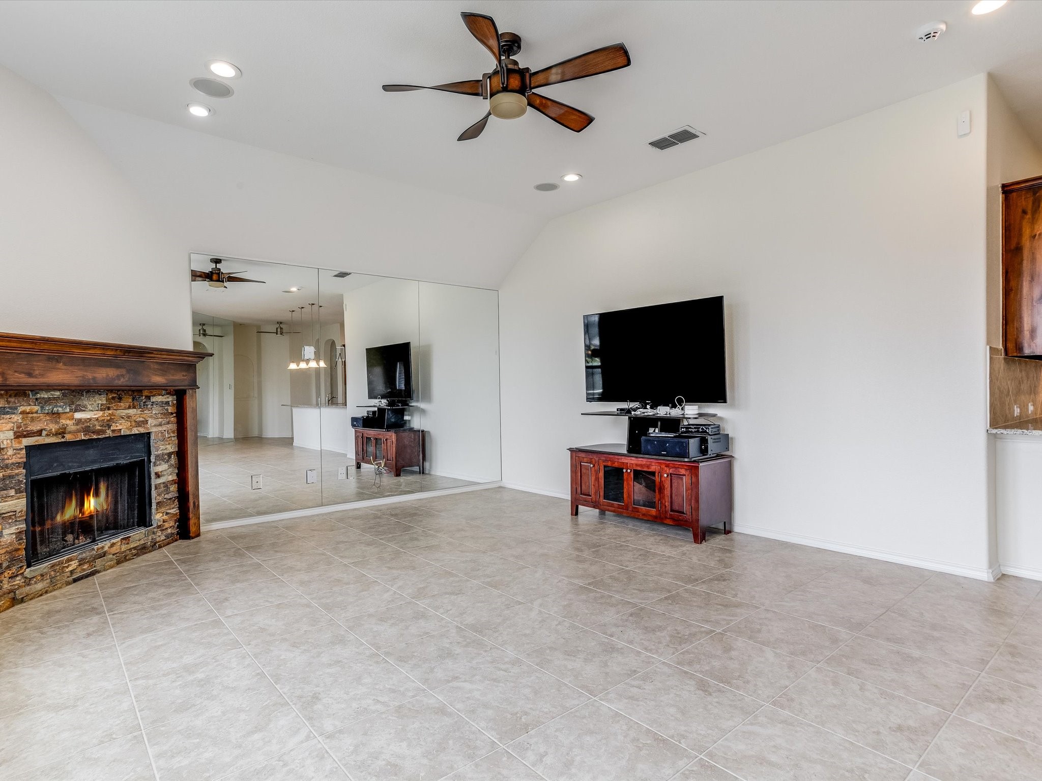 5 Duskview Lane Edgecliff Village TX 76134