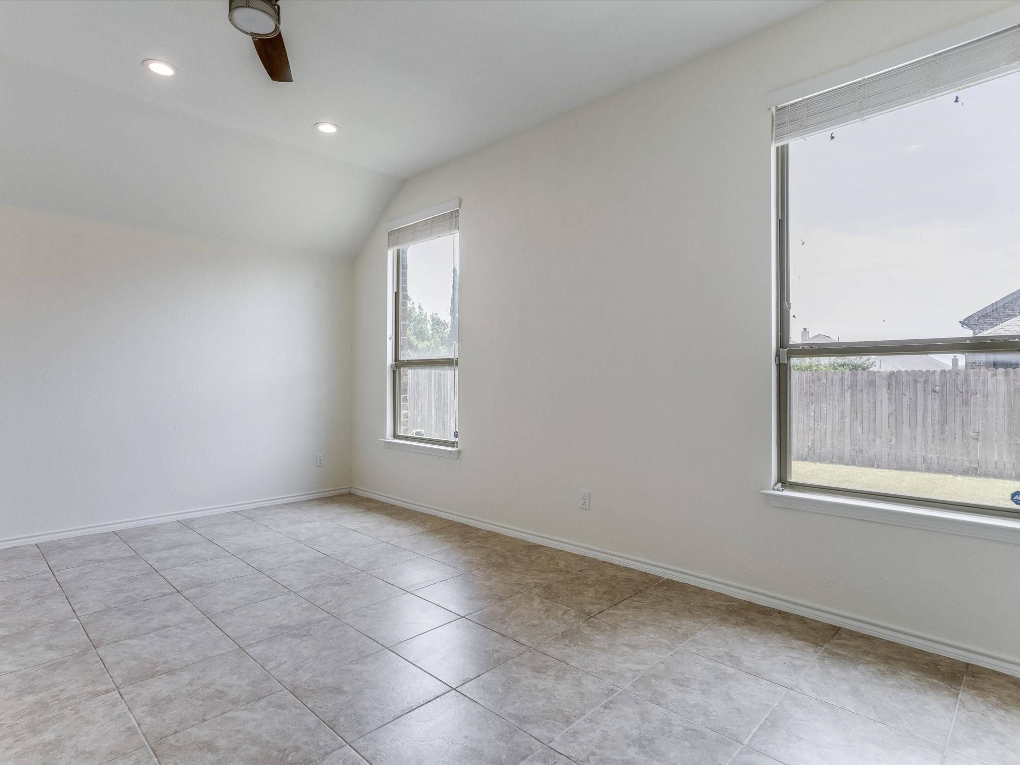 5 Duskview Lane Edgecliff Village TX 76134