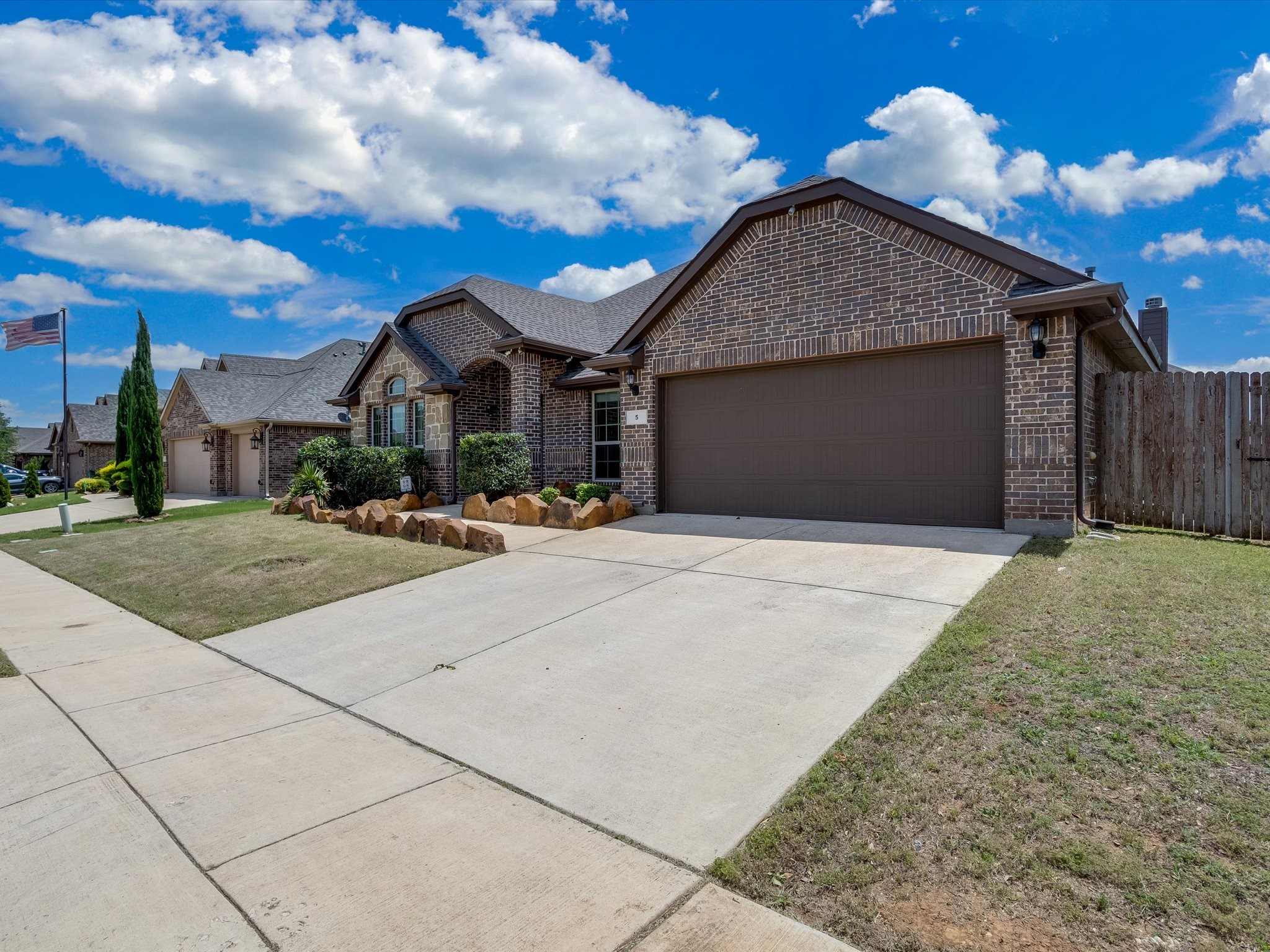 5 Duskview Lane Edgecliff Village TX 76134