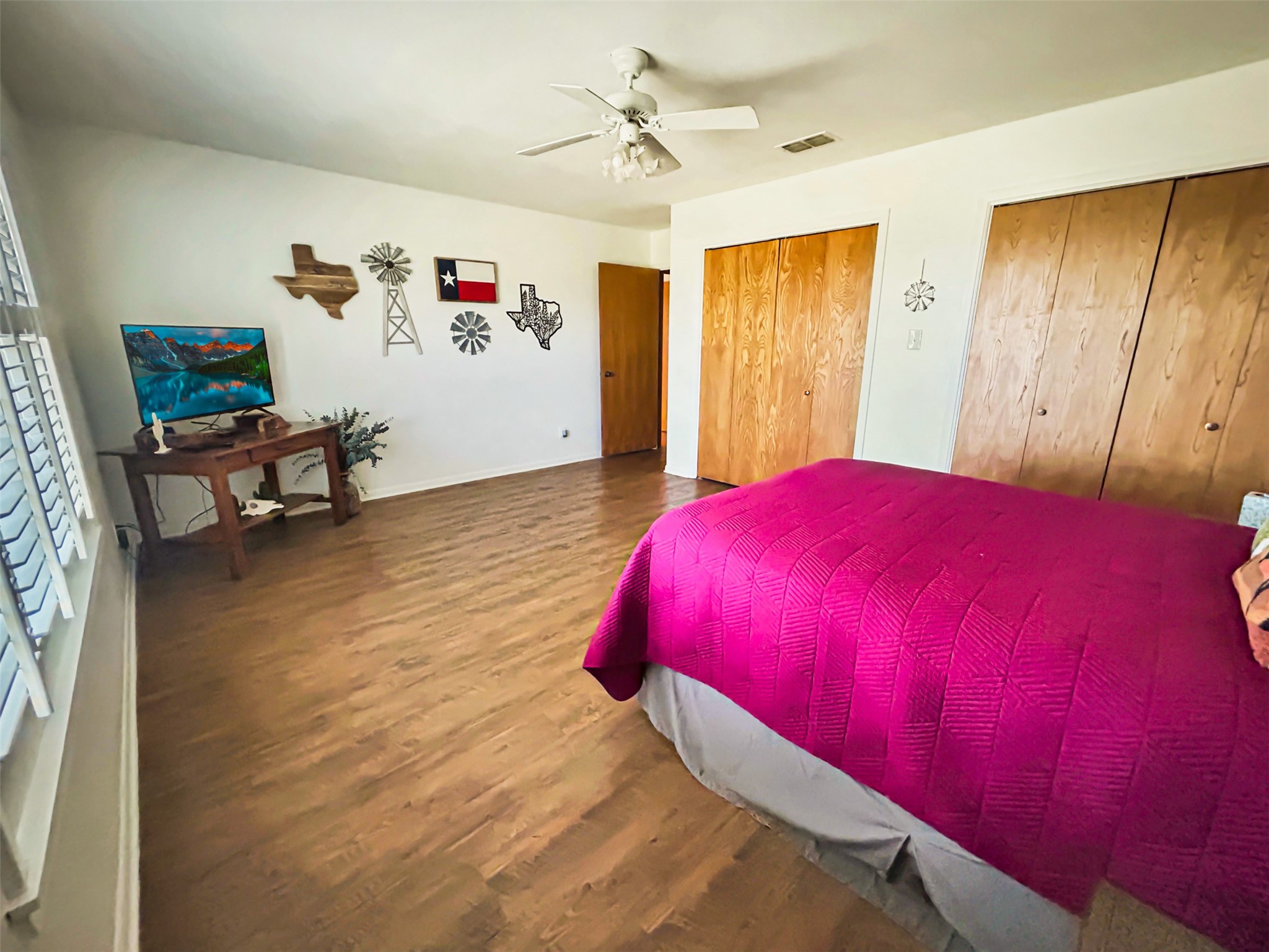 903 N Hoover Avenue Cameron TX 76520