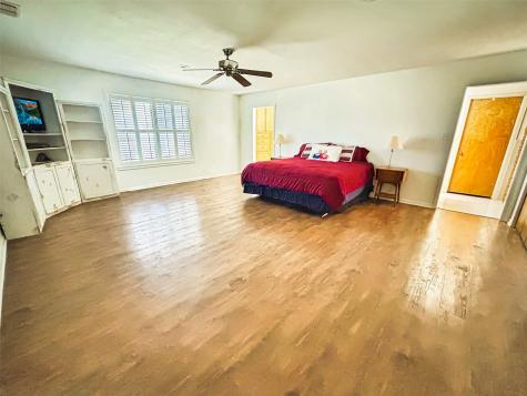 903 N Hoover Avenue Cameron TX 76520
