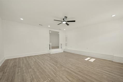 6825 Jewell Avenue Fort Worth TX 76112