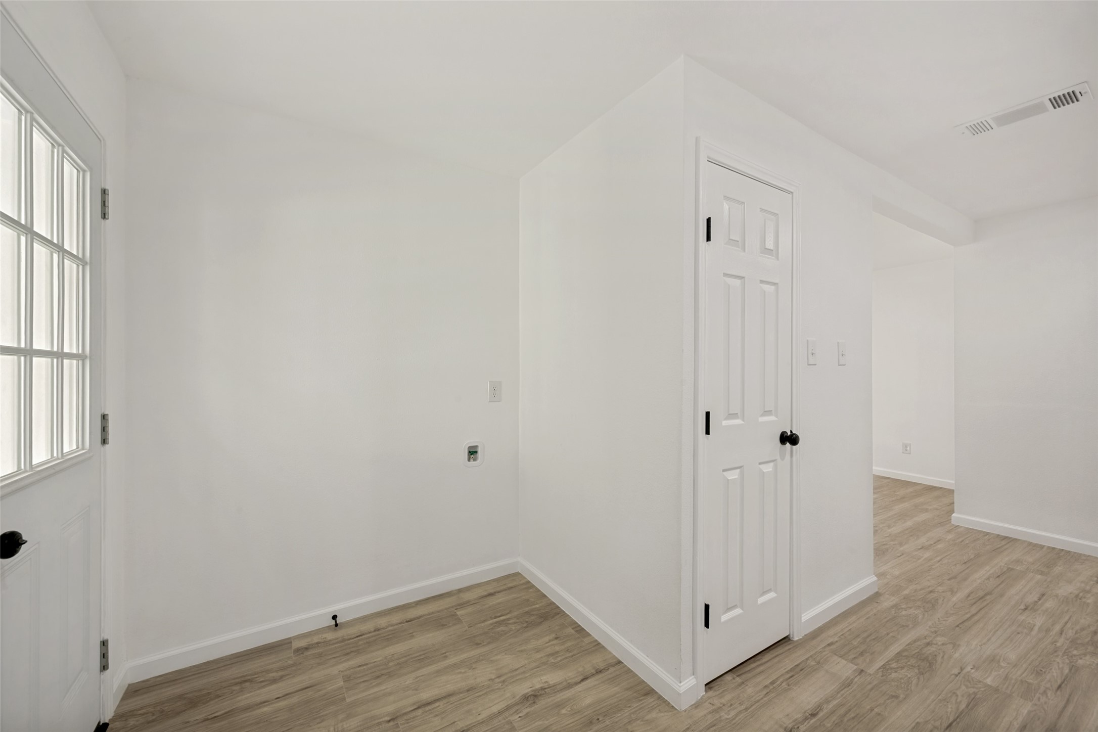 6825 Jewell Avenue Fort Worth TX 76112